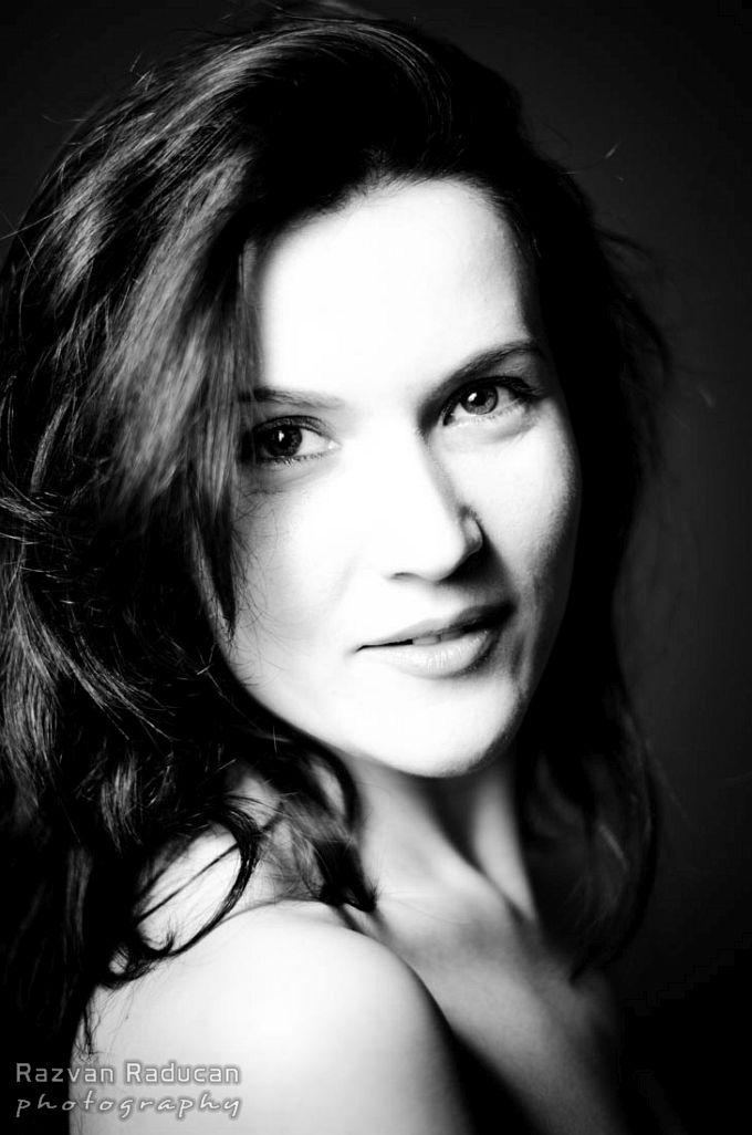 Adela - Studio photography 05 by Razvan Raducan