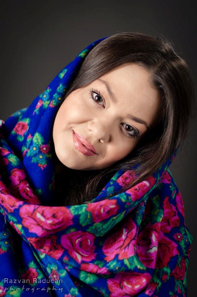 Maria - Studio photography 02 by Razvan Raducan